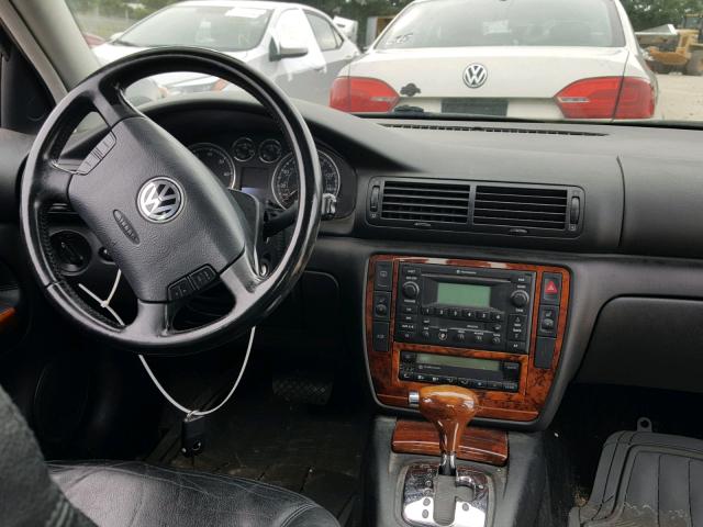 WVWRH63B63E088172 - 2003 VOLKSWAGEN PASSAT GLX GRAY photo 9