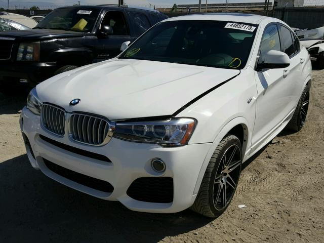 5UXXW3C57J0T82792 - 2018 BMW X4 XDRIVE2 WHITE photo 2