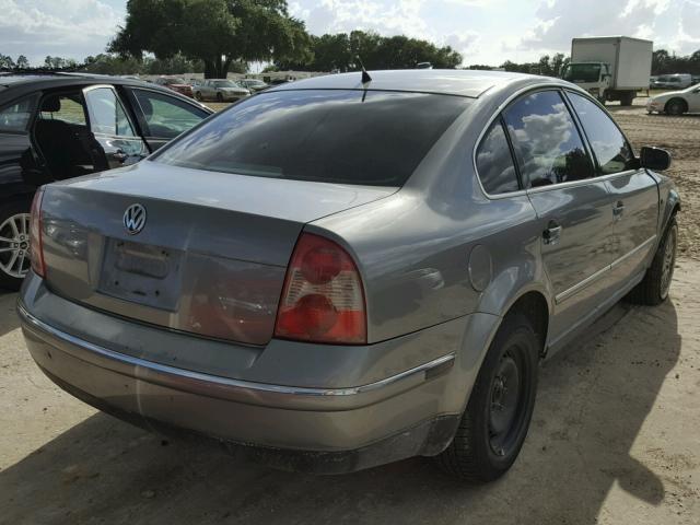 WVWPD63B53P193129 - 2003 VOLKSWAGEN PASSAT GLS SILVER photo 4