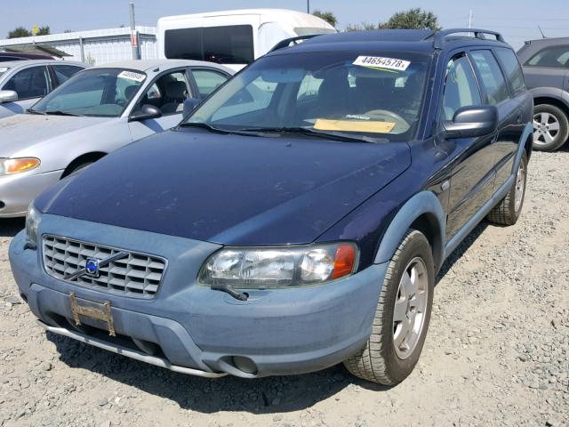 YV1SZ59H541146893 - 2004 VOLVO XC70 BLUE photo 2