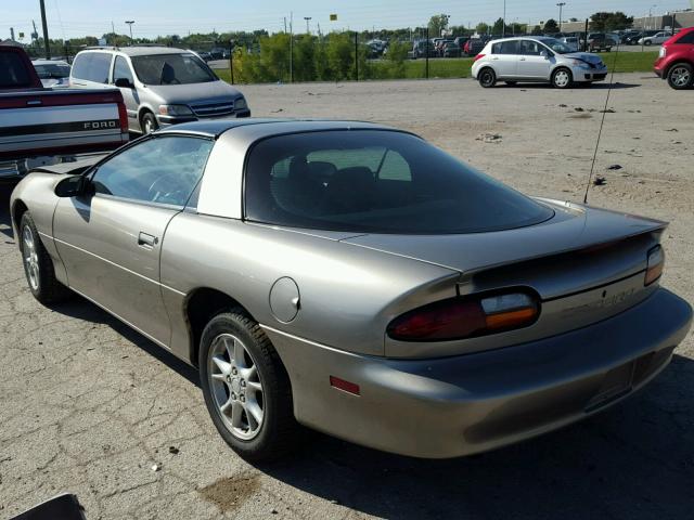 2G1FP22K112128983 - 2001 CHEVROLET CAMARO SILVER photo 3