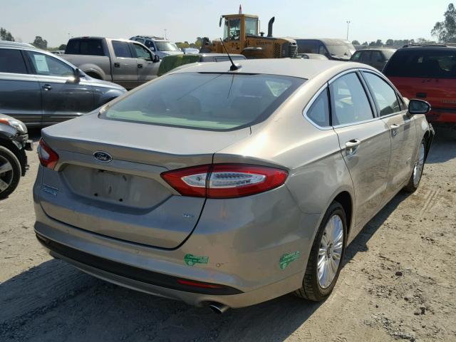 3FA6P0PUXGR202522 - 2016 FORD FUSION SE GOLD photo 4