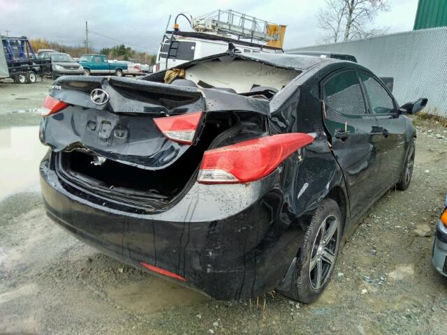 5NPDH4AE3DH203517 - 2013 HYUNDAI ELANTRA GL BLACK photo 4