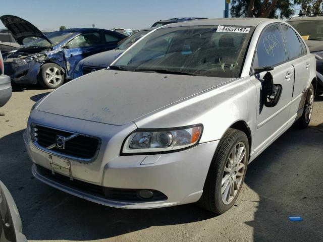 YV1MS382092446650 - 2009 VOLVO S40 GRAY photo 2