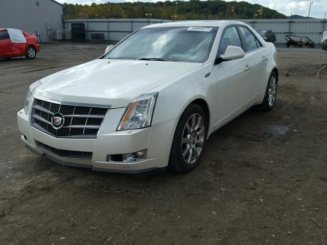 1G6DT57V580177486 - 2008 CADILLAC CTS HI FEA WHITE photo 2