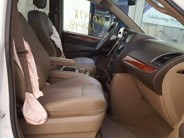 2C4RC1BGXER195830 - 2014 CHRYSLER TOWN & COU 白色 照片 5