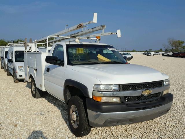 1GBHC24U51E212761 - 2001 CHEVROLET SILVERADO WHITE photo 1