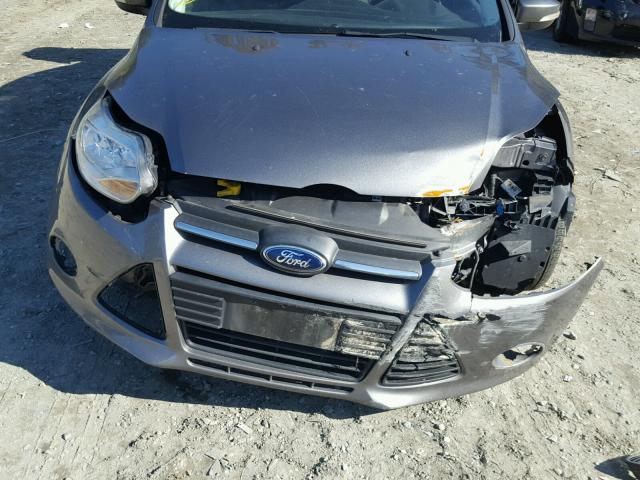 1FADP3F23DL136527 - 2013 FORD FOCUS GRAY photo 9