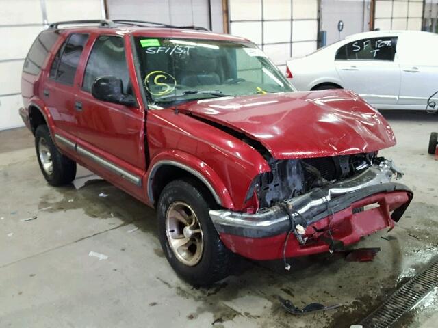 1GNCS13W4W2110468 - 1998 CHEVROLET BLAZER MAROON photo 1