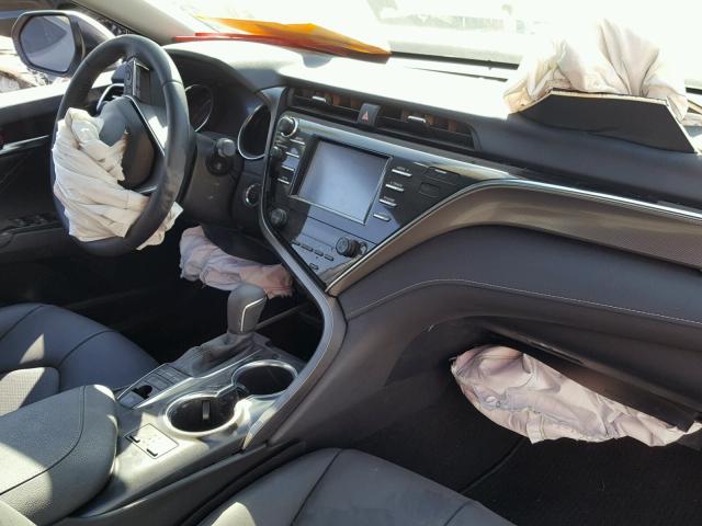 4T1B61HK3JU505541 - 2018 TOYOTA CAMRY XSE SILVER photo 9