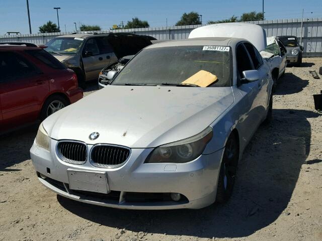 WBANB33585CN65107 - 2005 BMW 545 I SILVER photo 2