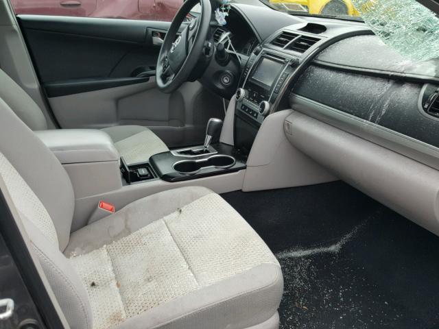 4T1BF1FK3CU077251 - 2012 TOYOTA CAMRY BASE GRAY photo 5