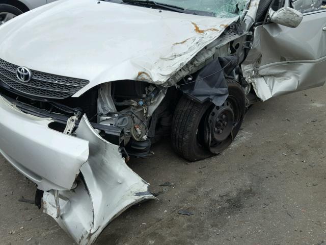 4T1BE30K24U820782 - 2004 TOYOTA CAMRY LE 蓝色 照片 9