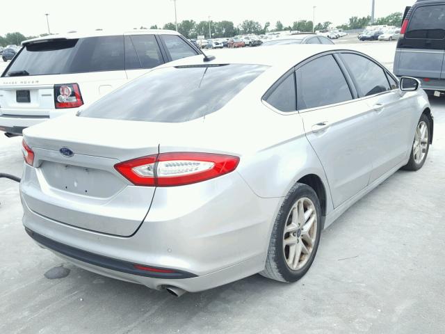 3FA6P0H71DR232299 - 2013 FORD FUSION SE SILVER photo 4