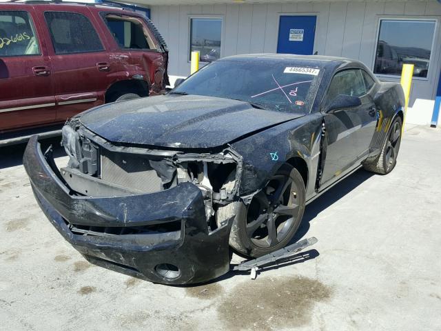 2G1FB1E38D9114880 - 2013 CHEVROLET CAMARO LT BLACK photo 2