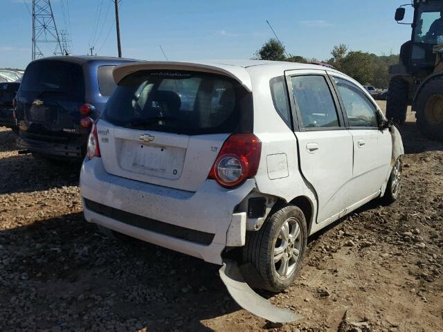 KL1TD6DE0BB255000 - 2011 CHEVROLET AVEO LS WHITE photo 4