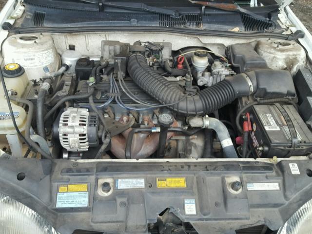 1G1JC5244T7245932 - 1996 CHEVROLET CAVALIER WHITE photo 7