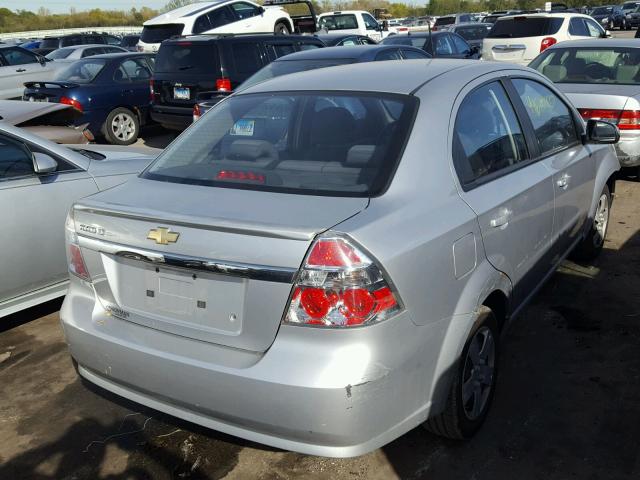 KL1TD56E29B630824 - 2009 CHEVROLET AVEO LS SILVER photo 4