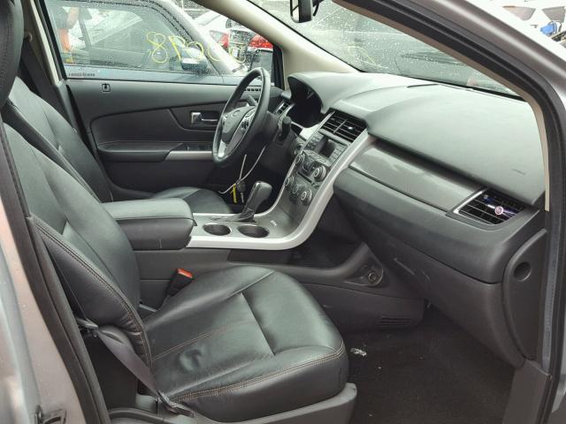 2FMDK3JC6EBB39556 - 2014 FORD EDGE Сріблястий фото 5