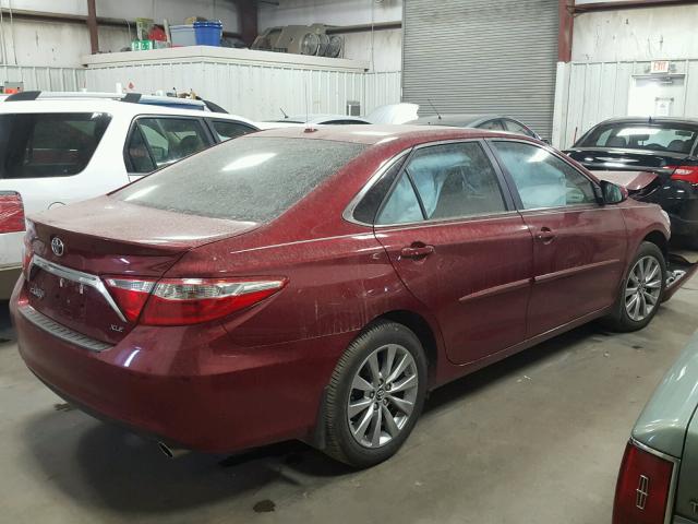 4T1BF1FK8HU764121 - 2017 TOYOTA CAMRY LE RED photo 4