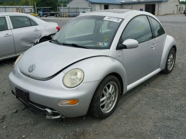 3VWCK21C21M472031 - 2001 VOLKSWAGEN NEW BEETLE SILVER photo 2