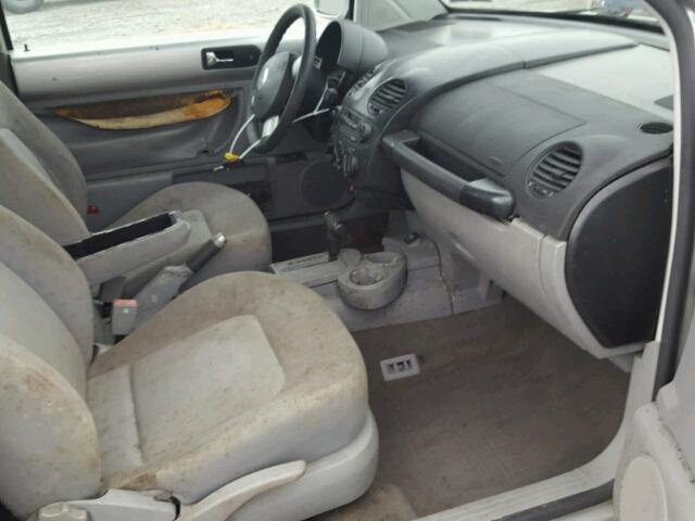 3VWCK21C21M472031 - 2001 VOLKSWAGEN NEW BEETLE SILVER photo 5