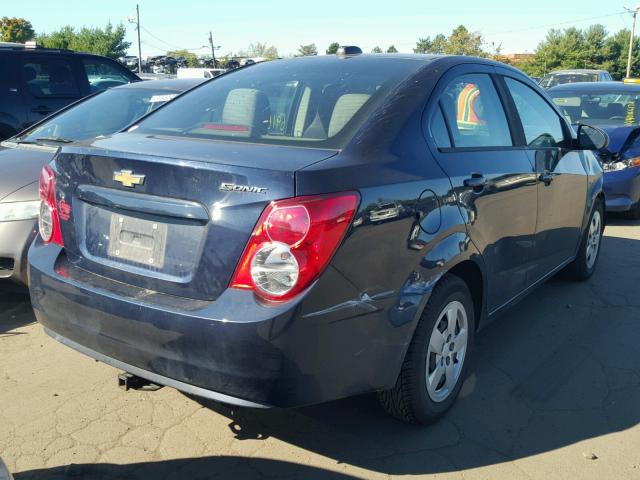 1G1JB5SH6F4171618 - 2015 CHEVROLET SONIC LS BLUE photo 4