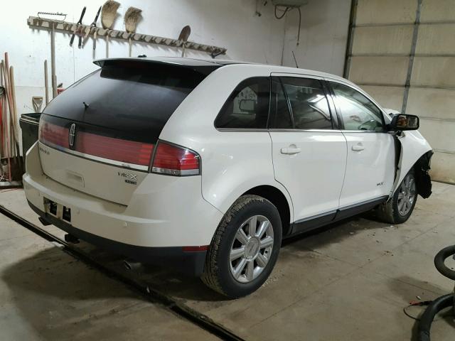 2LMDU88C57BJ34756 - 2007 LINCOLN MKX CREAM photo 4