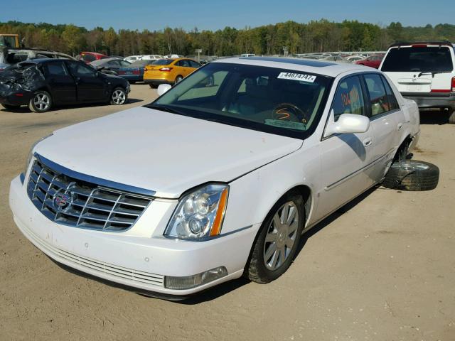 1G6KD57Y06U147459 - 2006 CADILLAC DTS WHITE photo 2