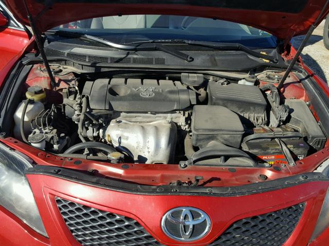 4T1BF3EK7AU503422 - 2010 TOYOTA CAMRY BASE RED photo 7