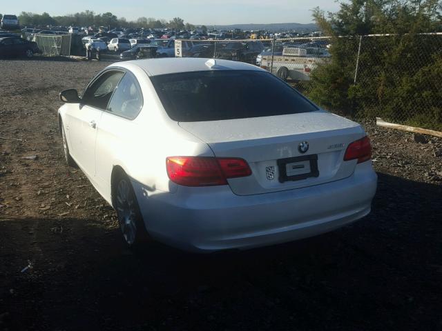 WBAKF3C54BE566861 - 2011 BMW 328 XI WHITE photo 3