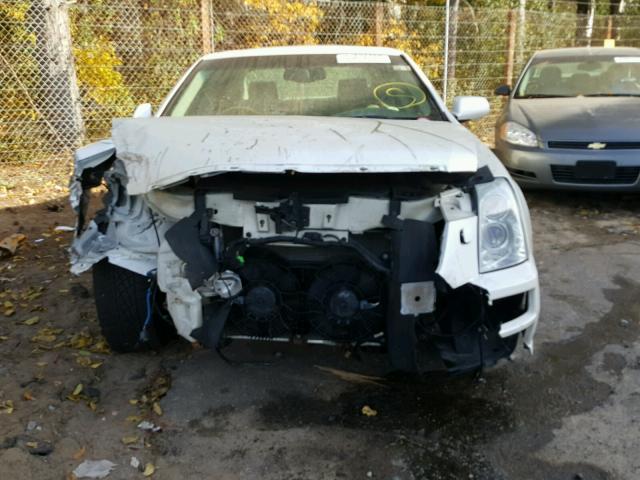 1G6DC67AX60167813 - 2006 CADILLAC STS WHITE photo 9