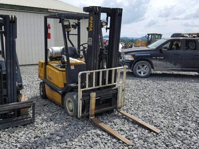 A870000005B14910Y - 2001 YALE FORKLIFT YELLOW photo 1