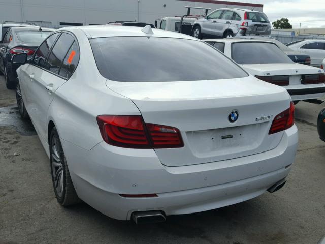 WBAFR9C53BC757128 - 2011 BMW 550 I WHITE photo 3