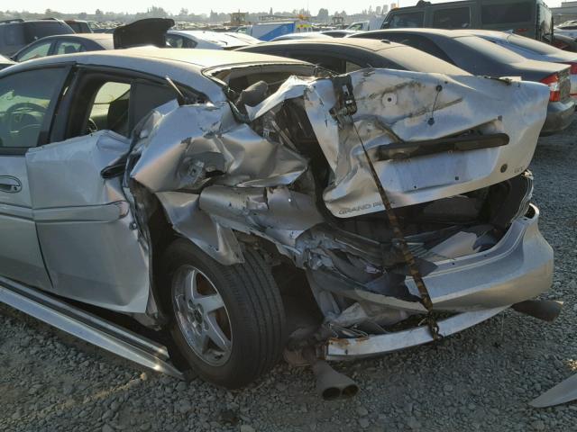 2G2WP522641285688 - 2004 PONTIAC GRAND PRIX SILVER photo 9