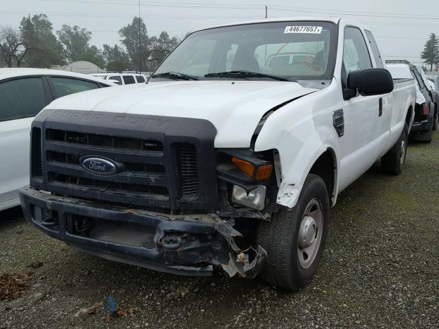 1FTSX20588EB67037 - 2008 FORD F250 WHITE photo 2