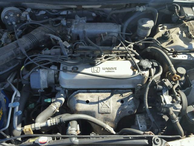 1HGCD5634TA247232 - 1996 HONDA ACCORD LX SILVER photo 7