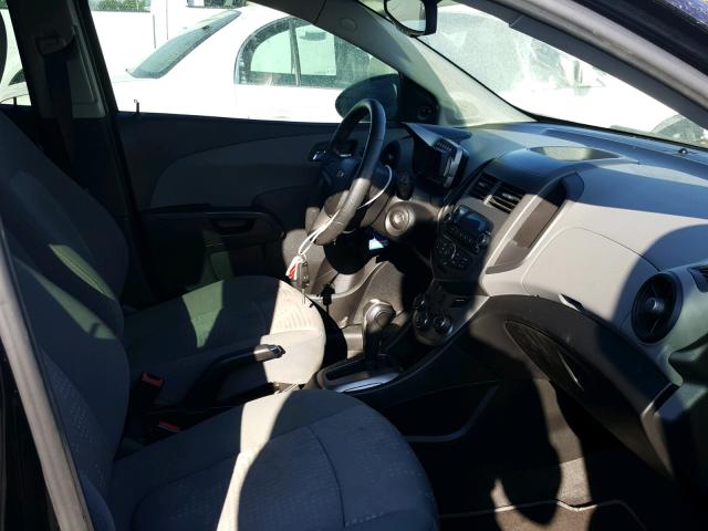 1G1JA6SHXC4120157 - 2012 CHEVROLET SONIC LS BLACK photo 5