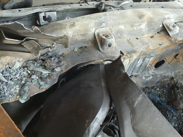 5GAKVCED3BJ120221 - 2011 BUICK ENCLAVE CX BURN photo 8