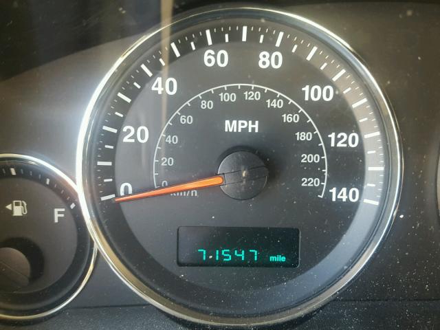 1J8HG58NX6C364728 - 2006 JEEP COMMANDER SILVER photo 8