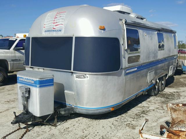 1STGEAJ21LJ507723 - 1990 AIRS EXCELLA 银色 照片 2