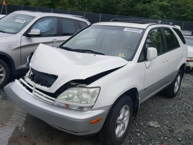 JTJHF10U910233254 - 2001 LEXUS RX 300 WHITE photo 3