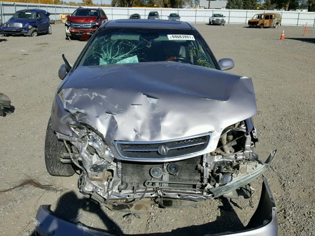 19UYA1255VL007824 - 1997 ACURA 2.2CL Gümüş fotoğraf 9