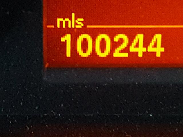 WBAPN7C51BA948952 - 2011 BMW 335 BLACK photo 8