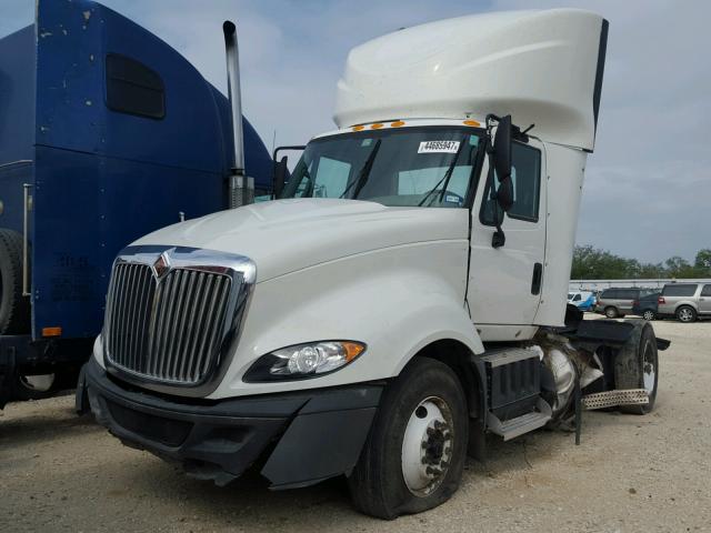 1HSDGAPN9FH705286 - 2015 INTERNATIONAL PROSTAR თეთრი ფოტო 2