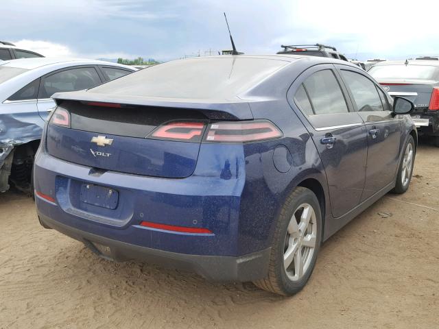 1G1RB6E47DU135211 - 2013 CHEVROLET VOLT BLUE photo 4