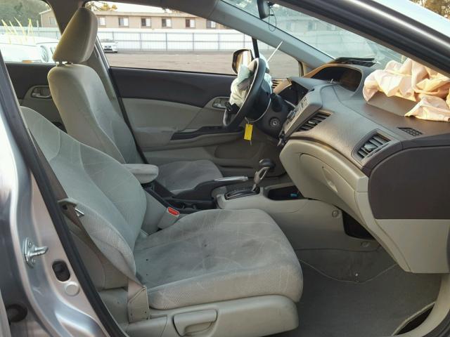 19XFB2F50CE348959 - 2012 HONDA CIVIC LX Argent photo 5