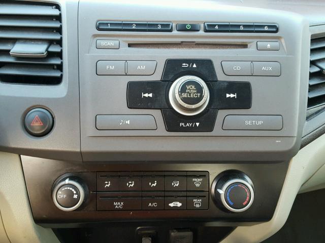 19XFB2F50CE348959 - 2012 HONDA CIVIC LX Argent photo 9