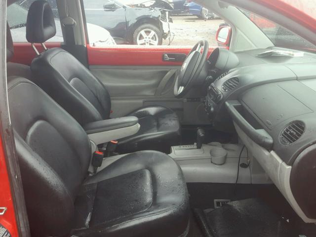 3VWCS21C21M414145 - 2001 VOLKSWAGEN NEW BEETLE 红色 照片 5