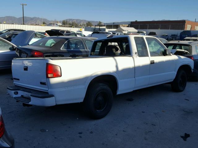 1GTCS19W118224997 - 2001 GMC SONOMA WHITE photo 4